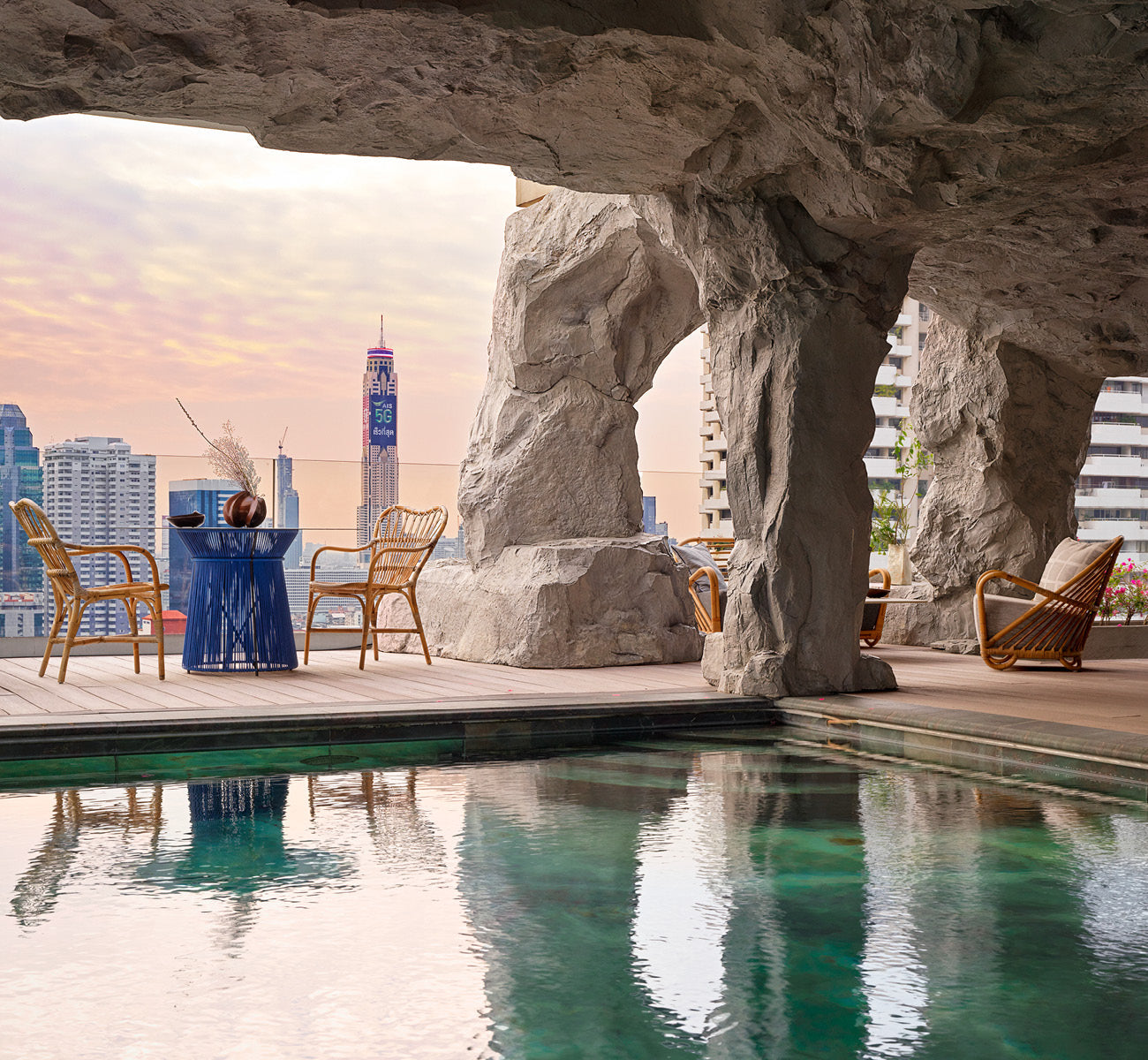 Roof-top grotto
