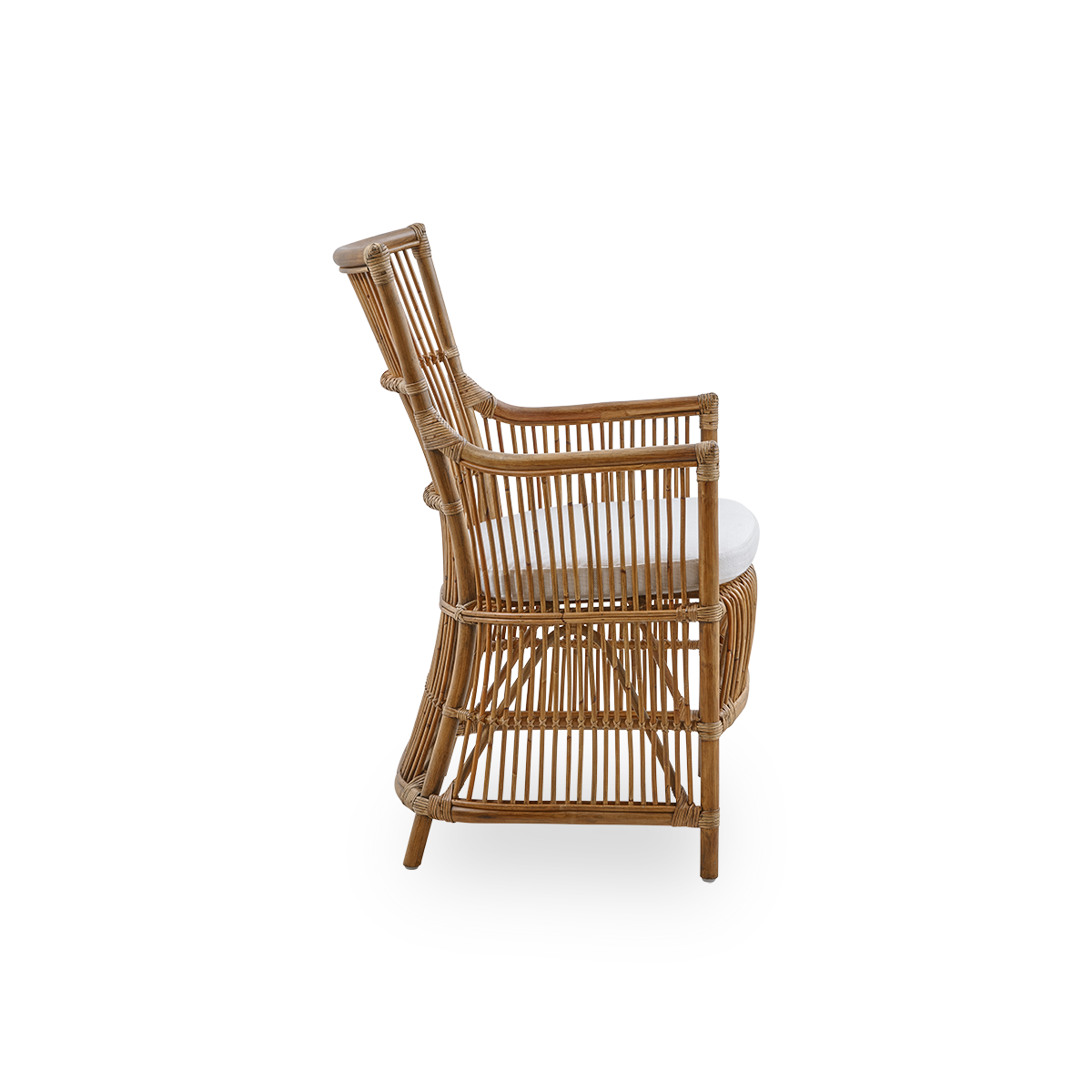 Esta es una imagen de detalle de Davinci Dining Chair en antique rattan.