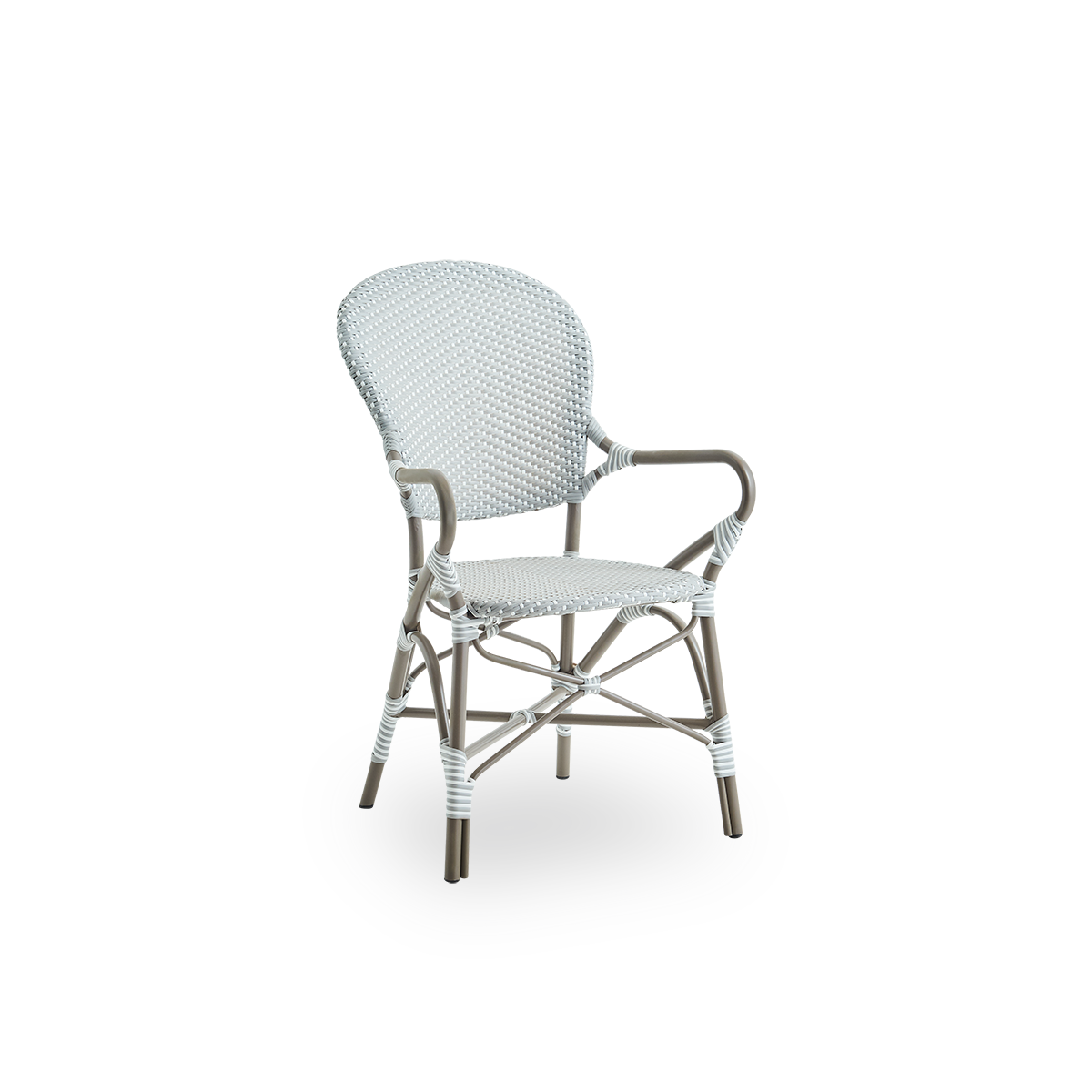 Vista lateral de la silla de comedor exterior Isabell con reposabrazos. Estructura de aluminio color topo con asiento y respaldo en ArtFibre gris con puntos blancos. Inspirada en el diseño de bistró de los años 50.