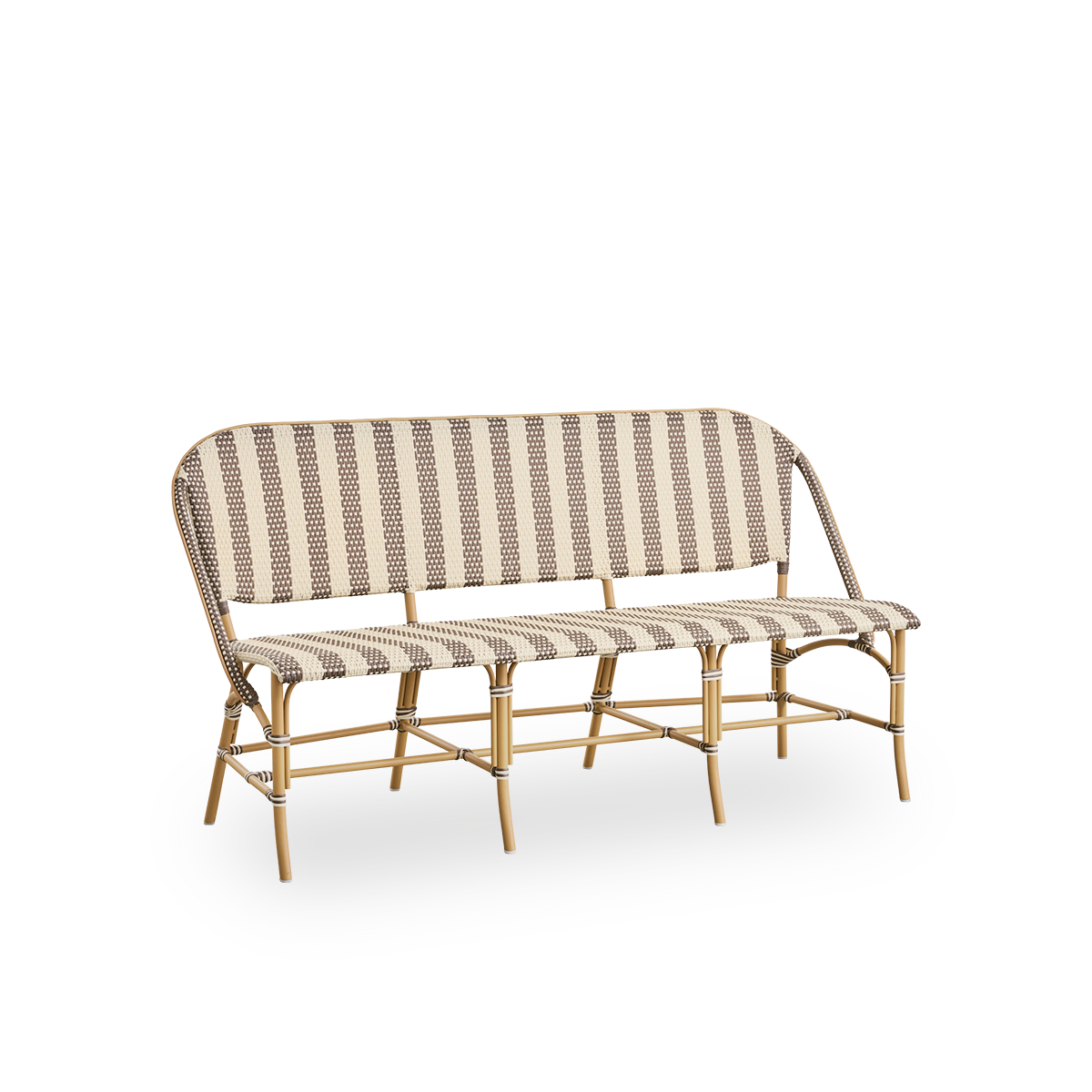 Vista lateral del banco exterior Sofie, inspirado en el estilo de café francés. Estructura de ratán con asiento y respaldo completamente tejidos, hechos a mano en ArtFibre con rayas anchas en marfil y marrón. Banco bistró de ratán apilable.