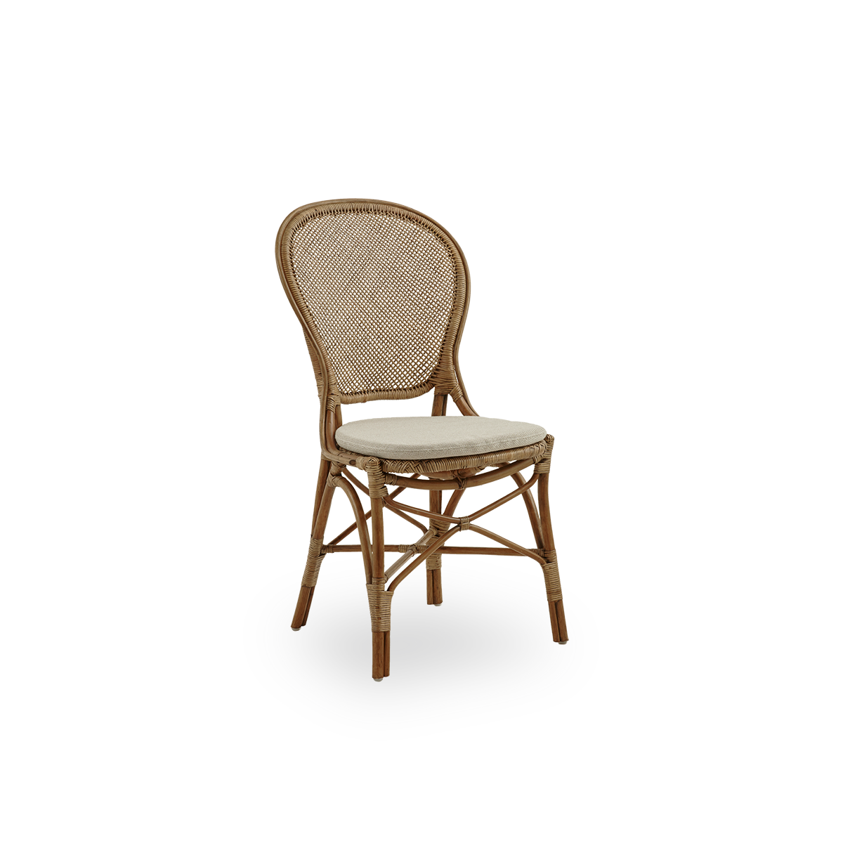 Esta es una imagen de detalle de Rossini Dining Chair en antique rattan.