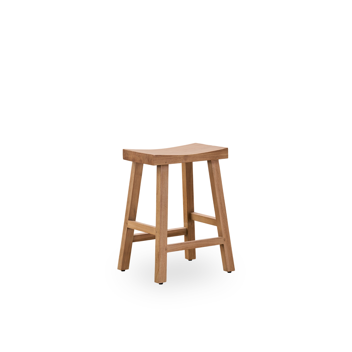 Vista lateral del taburete Charles Counter, un taburete elegante hecho de teca patinada, elaborada con madera legal de Indonesia, con acabado rústico.