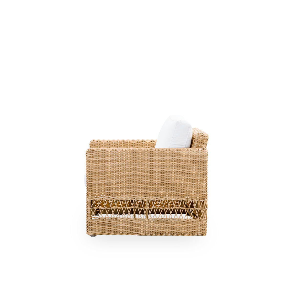 Vista lateral simple del sillón lounge exterior Carrie en color Natural. Sillón lounge cuadrado y robusto con estructura de aluminio totalmente tejido en ArtFibre.