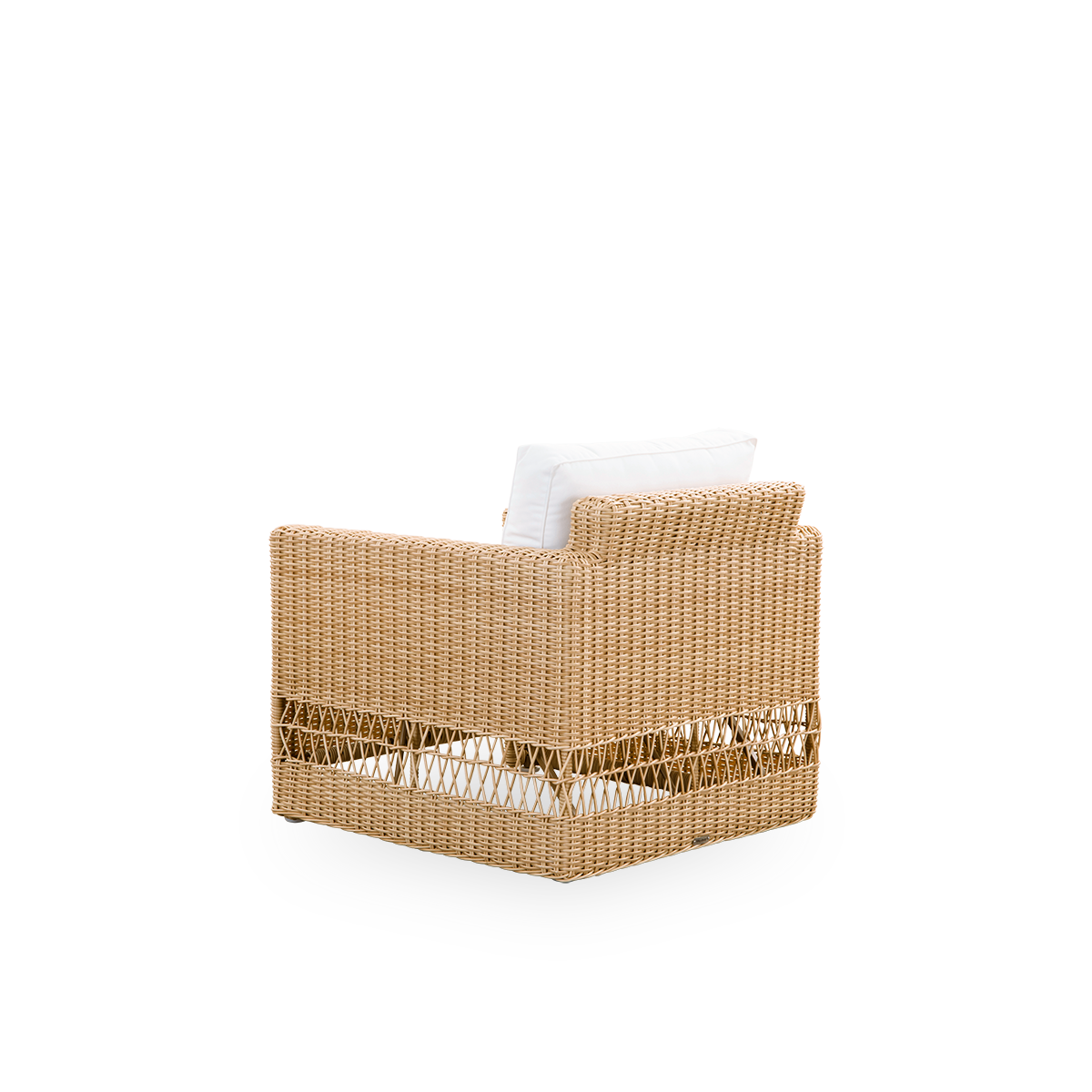 Vista lateral trasera de la silla lounge exterior Carrie en color Natural. Silla lounge cuadrada y robusta con estructura de aluminio completamente tejida con ArtFibre.