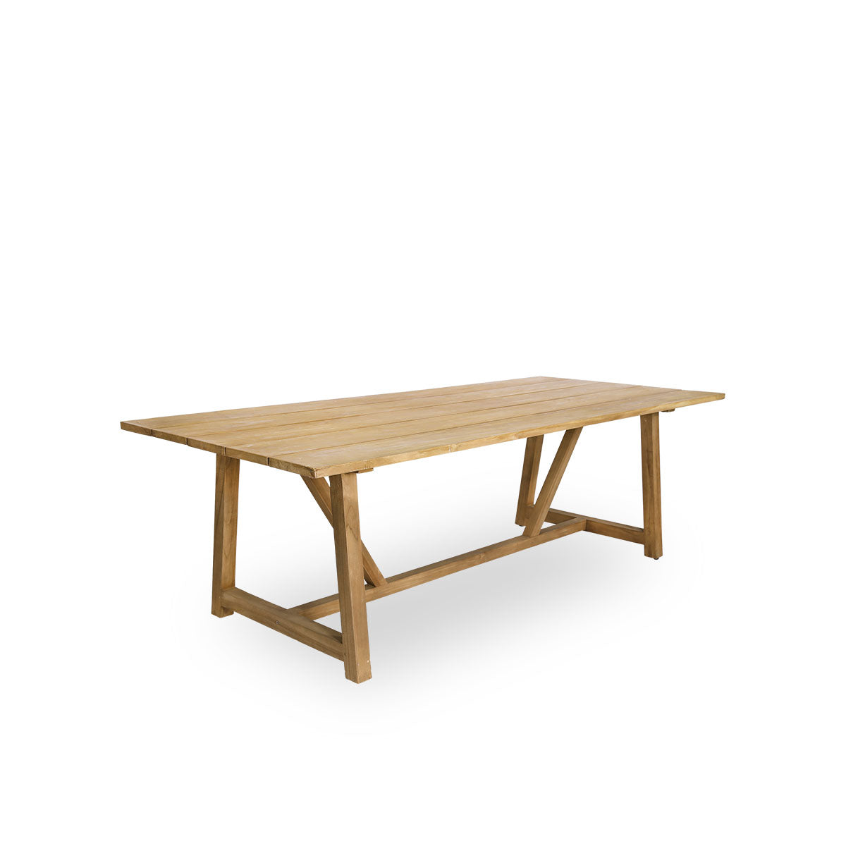 Vista lateral de la mesa de comedor George para exterior en teca 240x100 cm, capacidad para 8 personas. La mesa tiene un color castaño, con las tablas de madera colocadas con un pequeño espacio entre ellas.