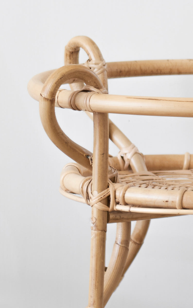 Esta es una imagen de detalle de Fratellino carrito en polished Natural Rattan.