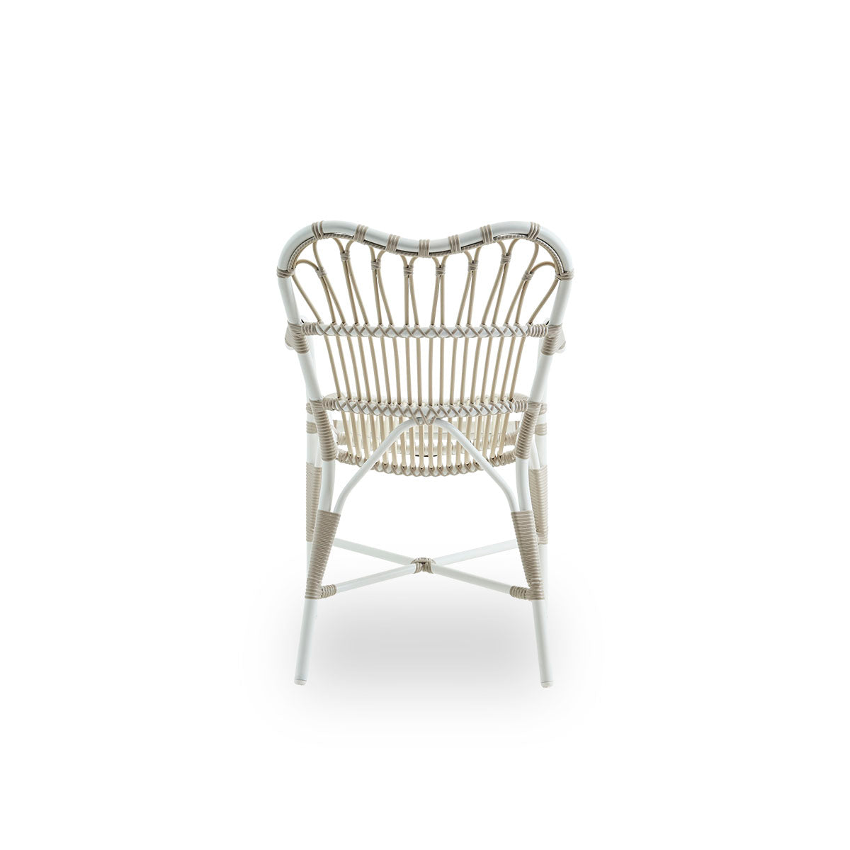 Plain back view of Margret outdoor dining chair with high wide backrest and curved armrests. Aluminium frame with ArtFibre windings in Dove White color.