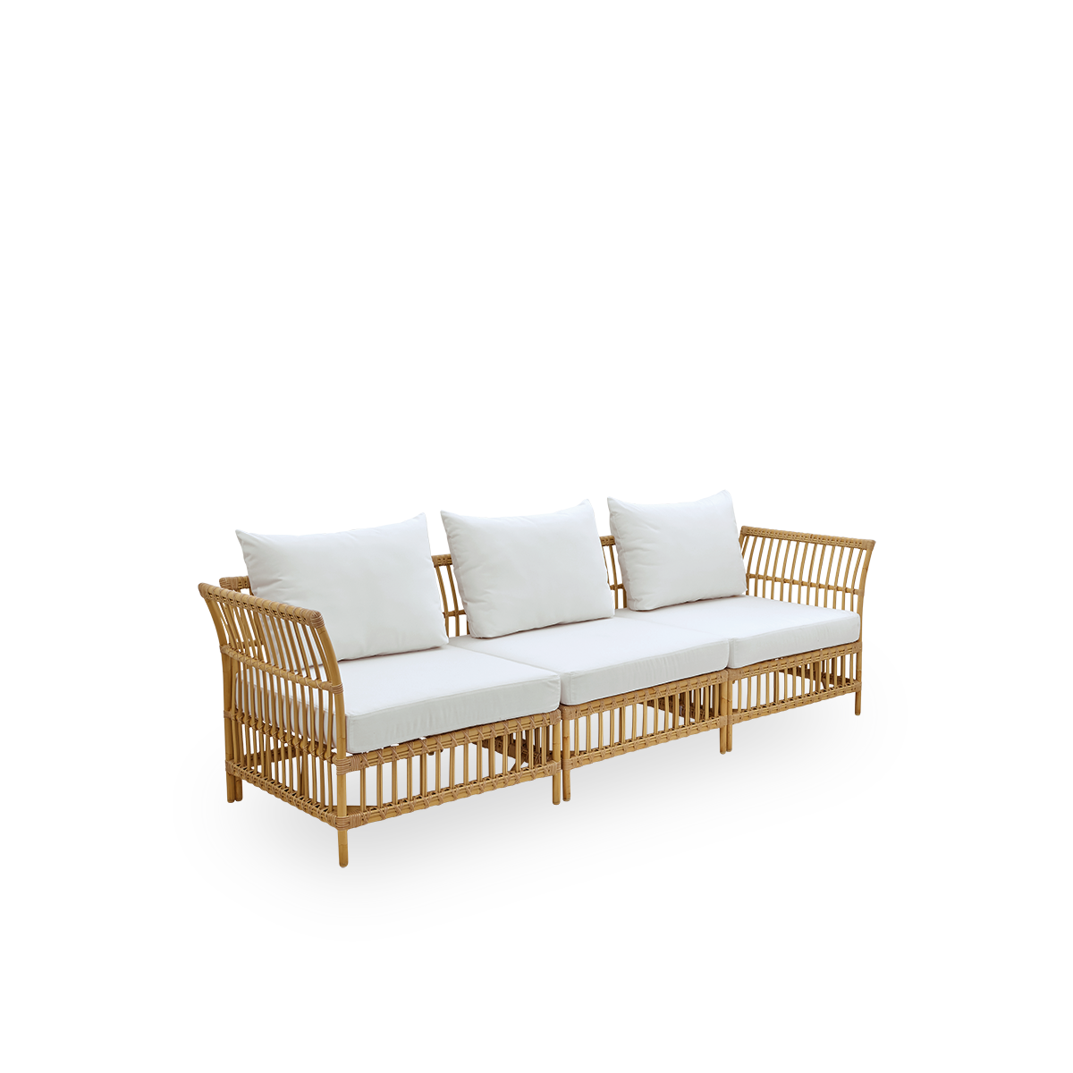 Plain back view of Maggie outdoor sofa corner module in Natural color presented with white seat and back cushion. Aluminium frame with handpainted rattan look with ArtFibre windings.