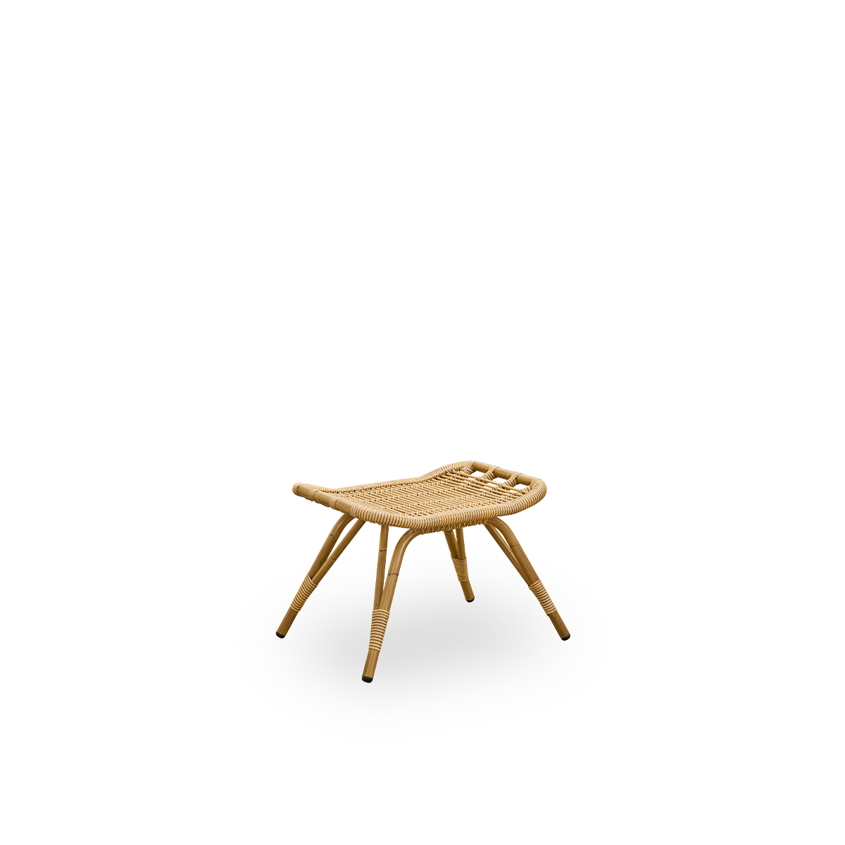 Vista lateral del reposapiés exterior Monet en color Antique Brown. Estructura de aluminio con acabado en apariencia de ratán y enrollados de ArtFibre.